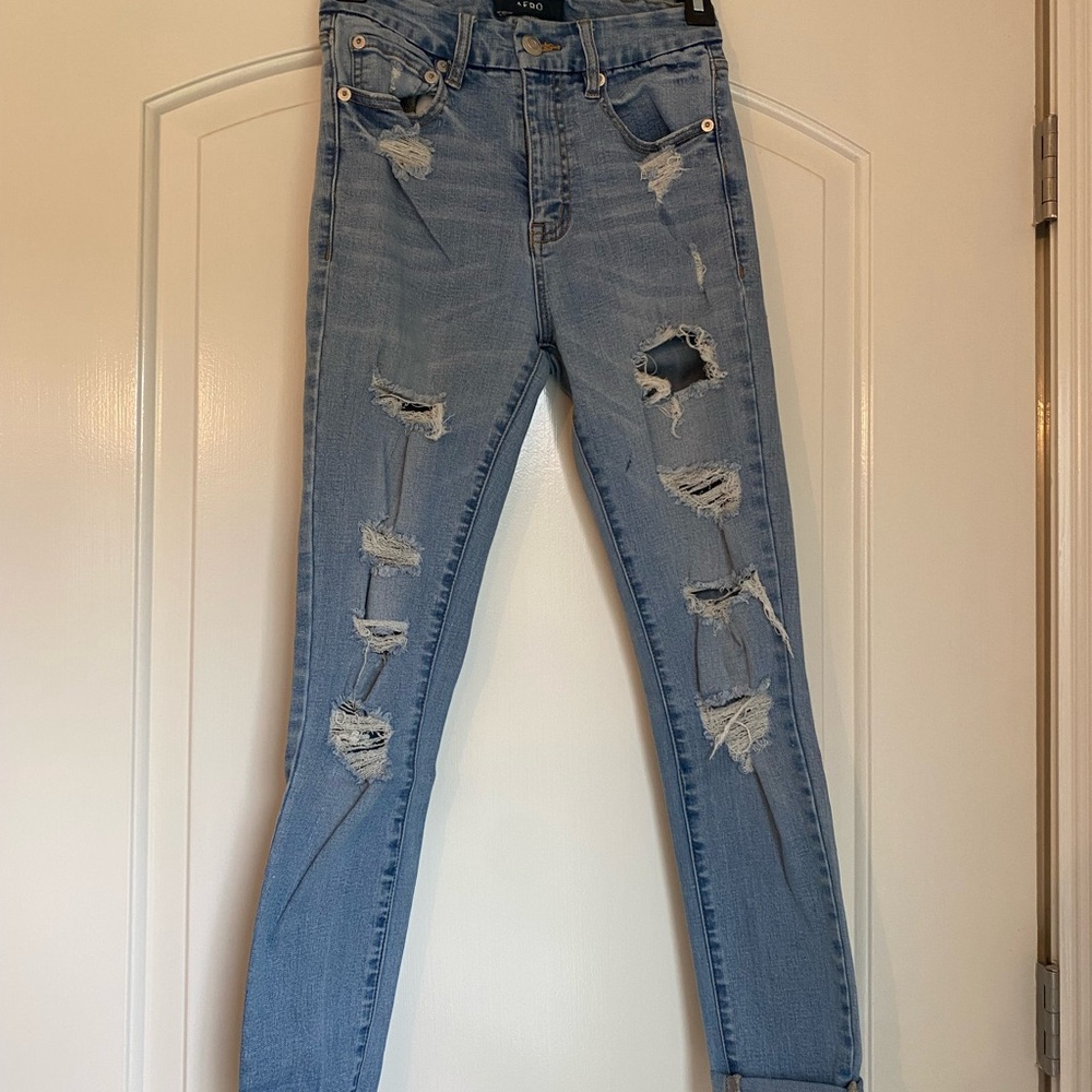 Trendy Light Blue Distressed Skinny Jeans